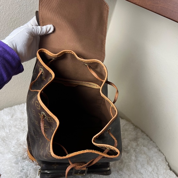 Louis Vuitton Monogram Montsouris GM - Picture 7 of 9